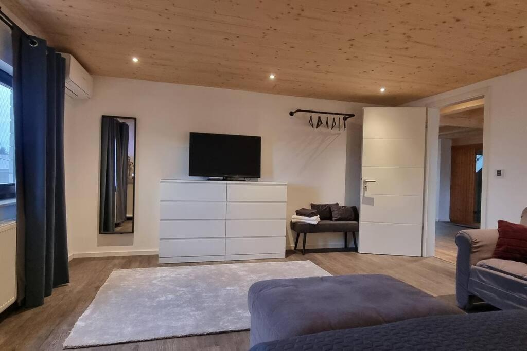 Capa Ferienwohnung Pfalz Нойштадт-ан-дер-Вайнштрасе Экстерьер фото