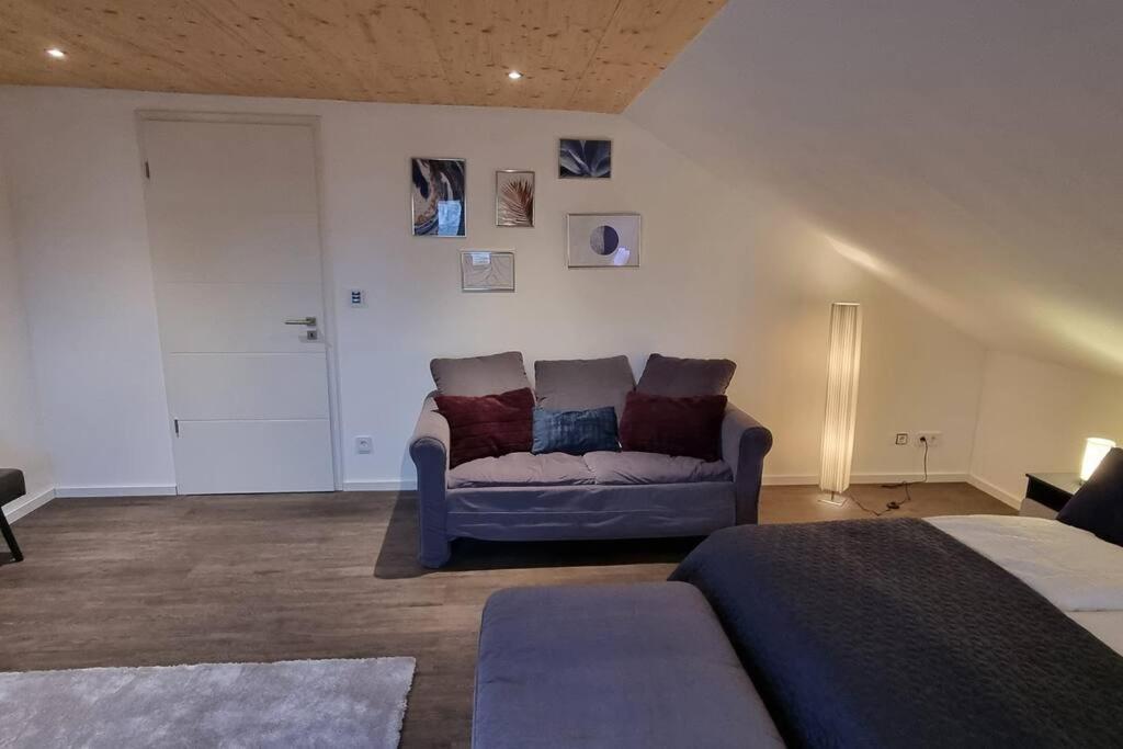 Capa Ferienwohnung Pfalz Нойштадт-ан-дер-Вайнштрасе Экстерьер фото